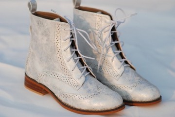 2013新款平底纯色马丁靴 系带银色短靴 学生演出圆头骑士靴女鞋子