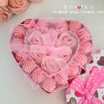 6朵香皂玫瑰花16颗阿尔卑斯棒棒糖果礼盒送人新年生日礼物包邮