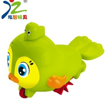 泓智538 快乐小鸟 宝宝洗澡玩具 拉线玩具 会喷水 水陆两用