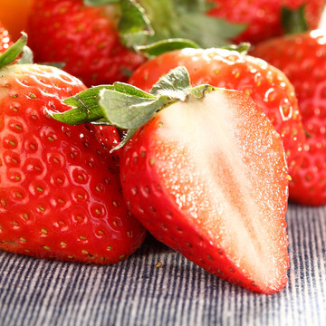 长丰草莓 新鲜水果1斤装 酸甜可口 孕妇小孩老人水果冬草莓鲜草莓