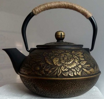 铸铁茶壶日本铁壶南部花开富贵牡丹老铁壶无涂层煮黑茶普洱茶铁壶
