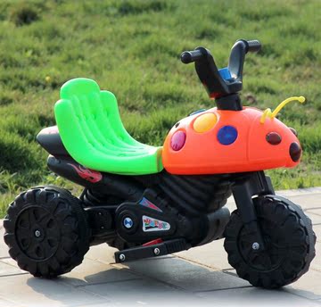 新款儿童电动车摩托车甲壳虫电动三轮车3岁4岁带音乐男女宝宝可坐