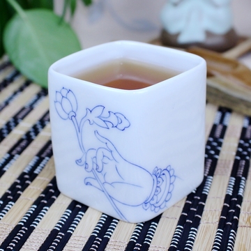 景德镇手绘青花瓷茶杯功夫茶具品茗方形杯 普洱杯红茶杯 裕坤
