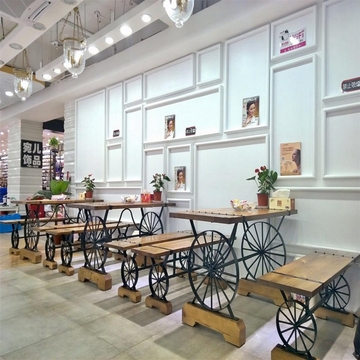 新款咖啡厅桌椅组合长方形户外休闲车轮桌创意复古铁艺餐桌包邮
