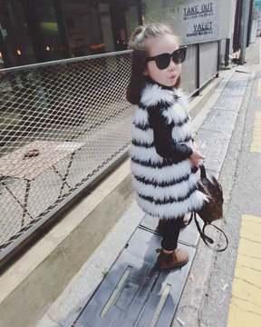 2016初冬童装新款儿童女童宝宝中长款黑白毛马甲小童开衫外套披风