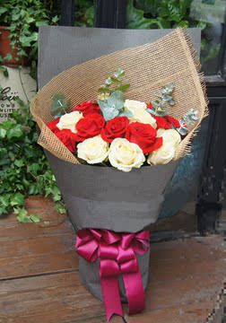 19枝玫瑰花束礼盒北京鲜花同城速递送爱人朋友闺蜜领导结婚纪念日